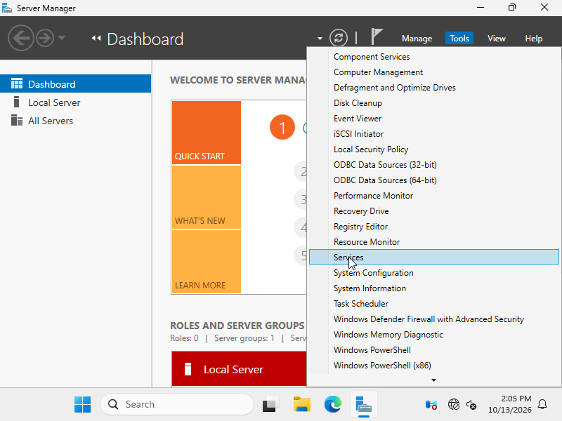 Server Manager, меню Tools: выделен пункт Services